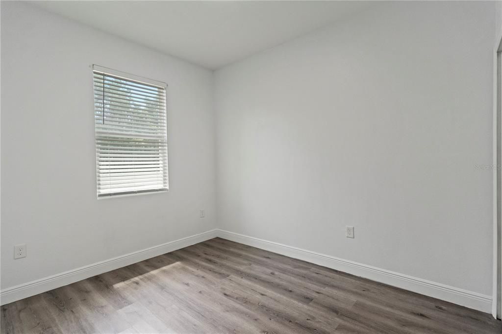 For Rent: $1,900 (4 beds, 2 baths, 1608 Square Feet)