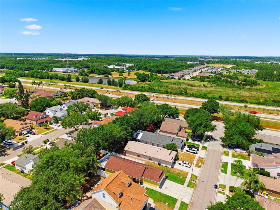 Activo con contrato: $329,000 (3 camas, 2 baños, 1140 Pies cuadrados)
