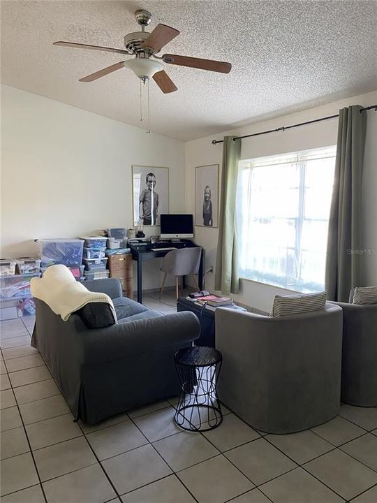For Sale: $234,900 (2 beds, 1 baths, 1098 Square Feet)