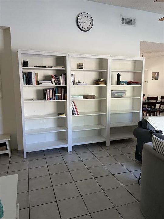 For Sale: $234,900 (2 beds, 1 baths, 1098 Square Feet)
