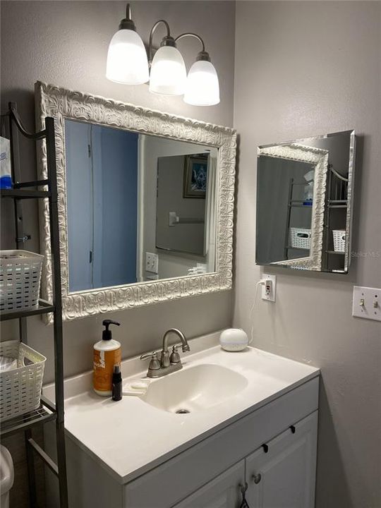For Sale: $234,900 (2 beds, 1 baths, 1098 Square Feet)