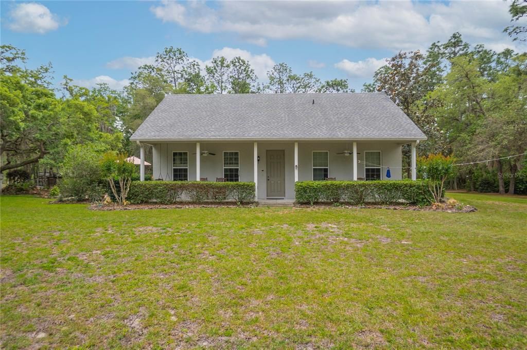 Activo con contrato: $425,000 (3 camas, 2 baños, 1804 Pies cuadrados)
