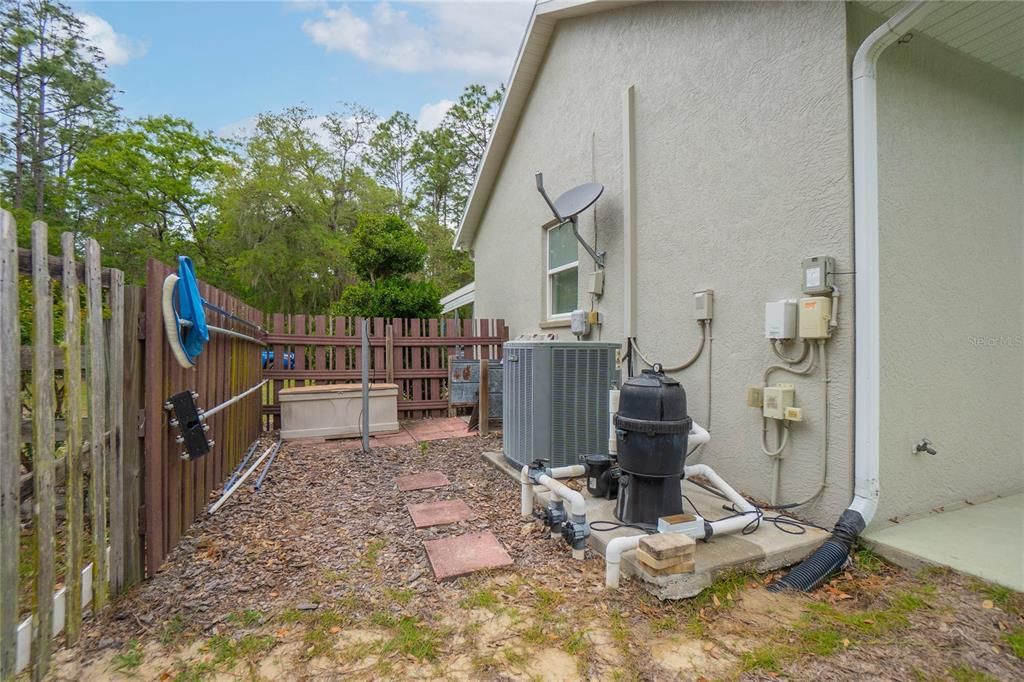 Activo con contrato: $425,000 (3 camas, 2 baños, 1804 Pies cuadrados)