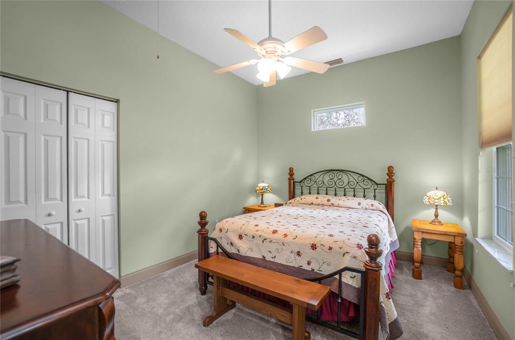 Activo con contrato: $425,000 (3 camas, 2 baños, 1804 Pies cuadrados)