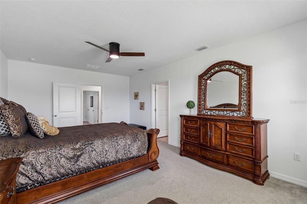 For Rent: $3,000 (5 beds, 3 baths, 2674 Square Feet)