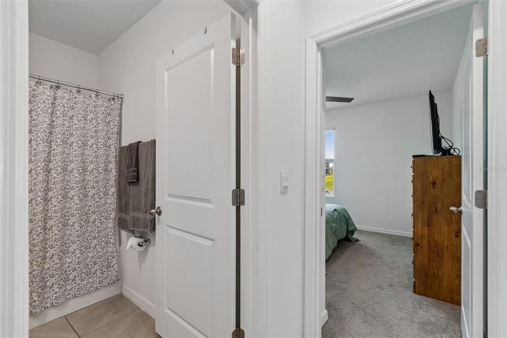 For Rent: $3,000 (5 beds, 3 baths, 2674 Square Feet)