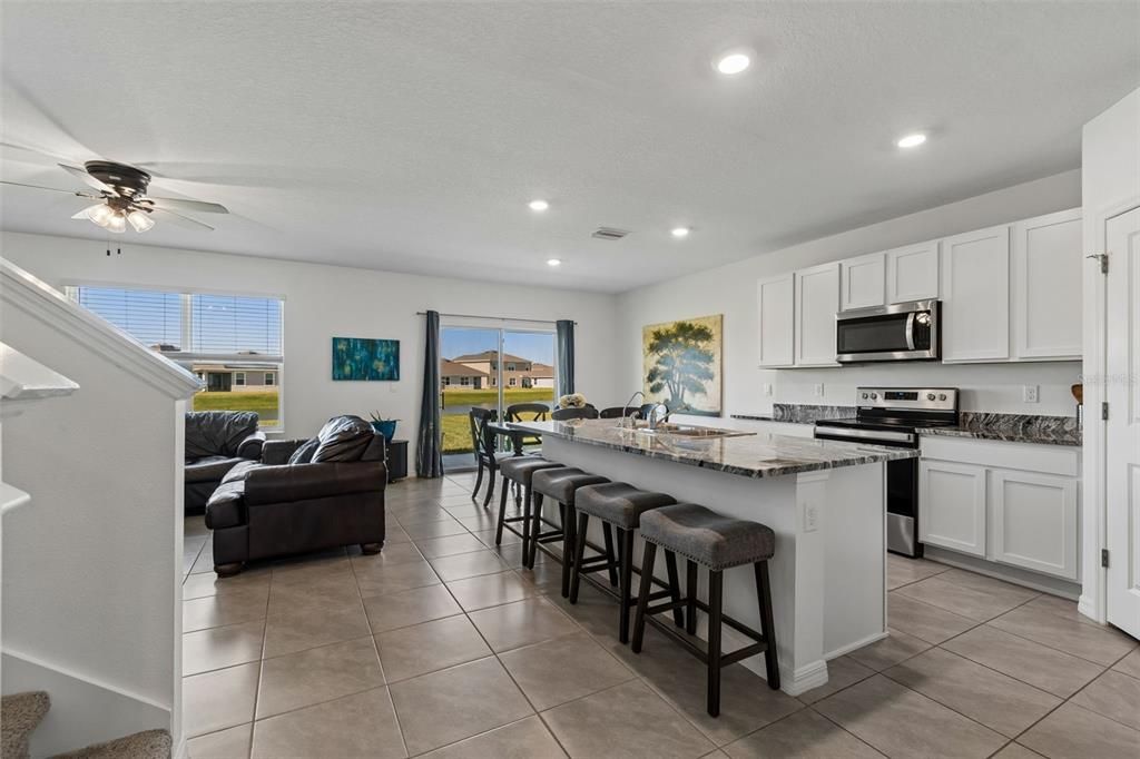 For Rent: $3,000 (5 beds, 3 baths, 2674 Square Feet)