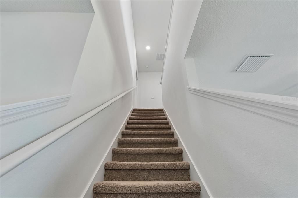 For Rent: $3,000 (5 beds, 3 baths, 2674 Square Feet)