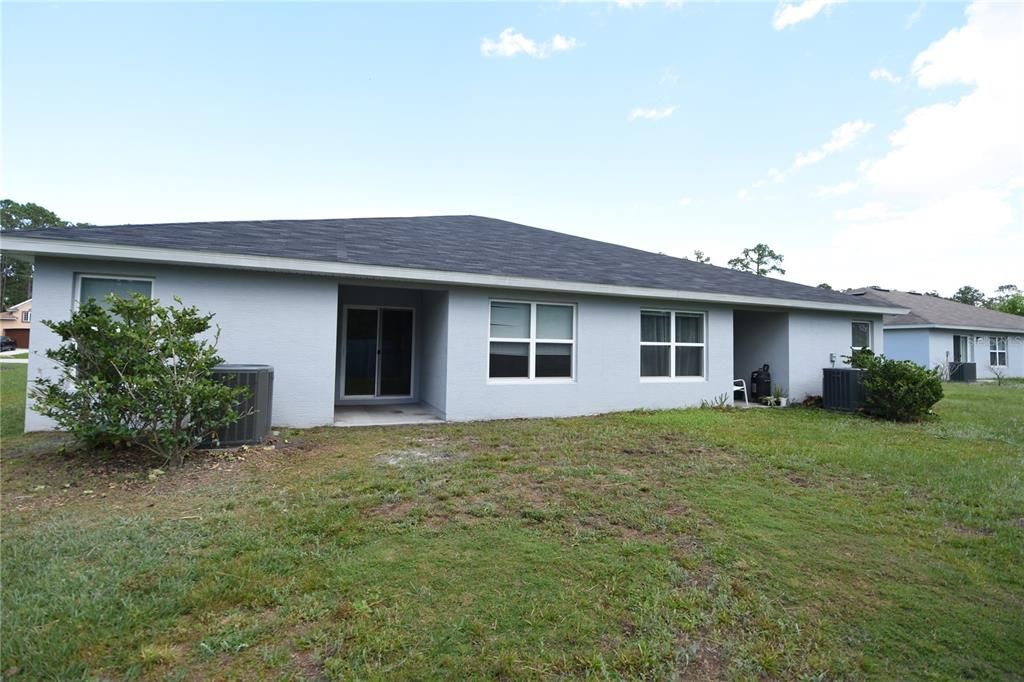 For Rent: $1,650 (3 beds, 2 baths, 1306 Square Feet)