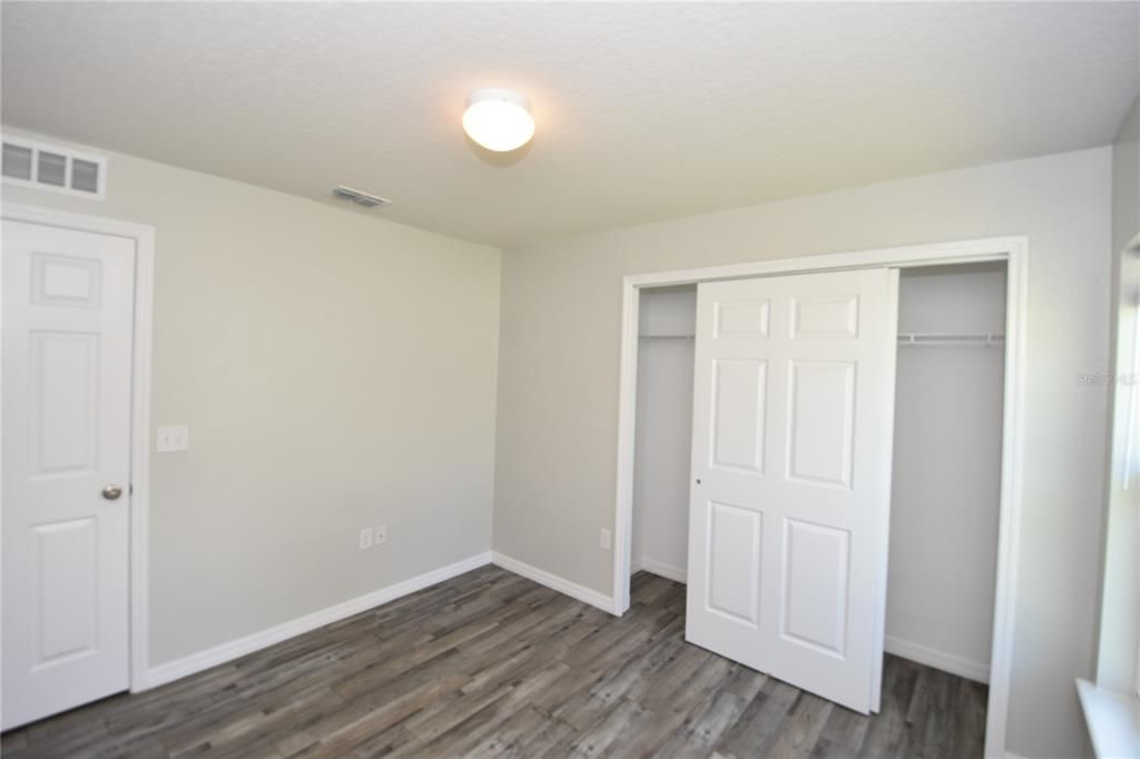 For Rent: $1,650 (3 beds, 2 baths, 1306 Square Feet)