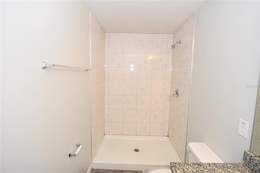For Rent: $1,650 (3 beds, 2 baths, 1306 Square Feet)