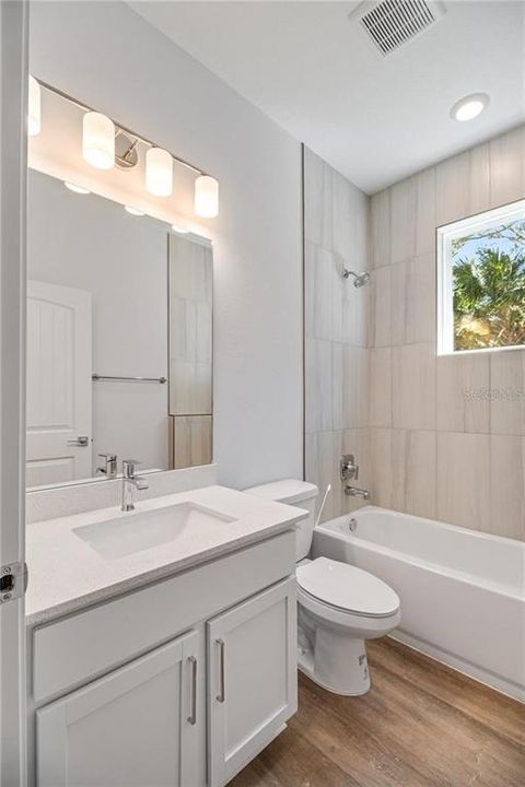В аренду: $2,200 (3 спален, 2 ванн, 1555 Квадратных фут)
