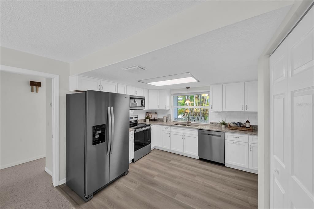 En Venta: $860,000 (3 camas, 2 baños, 1711 Pies cuadrados)