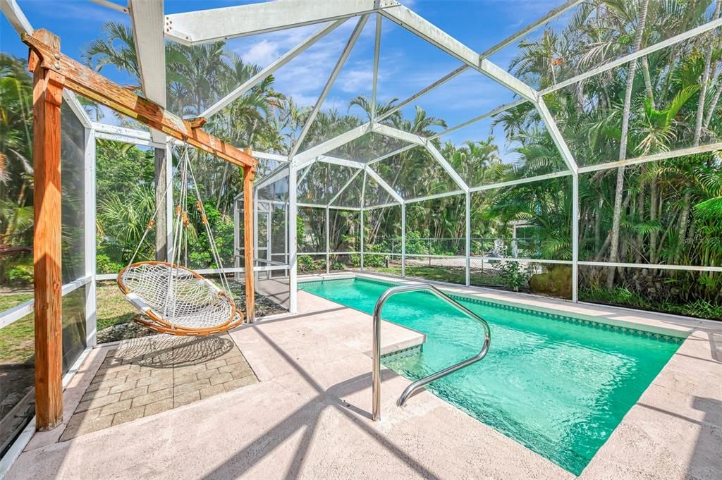 Activo con contrato: $375,900 (2 camas, 2 baños, 986 Pies cuadrados)