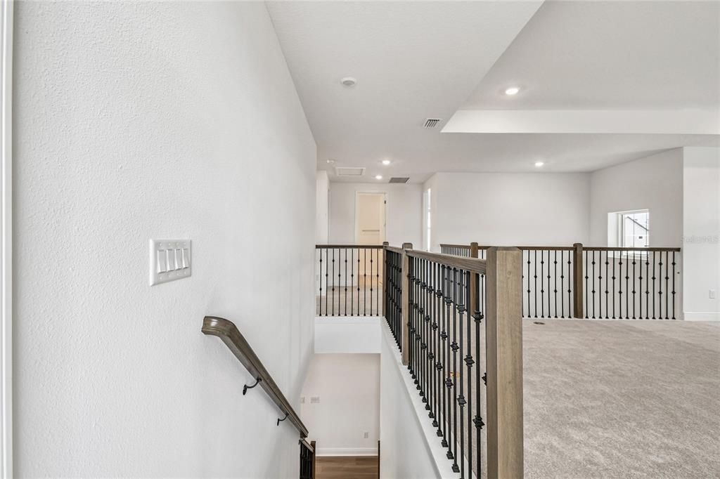 Active With Contract: $709,999 (5 beds, 4 baths, 3247 Square Feet)