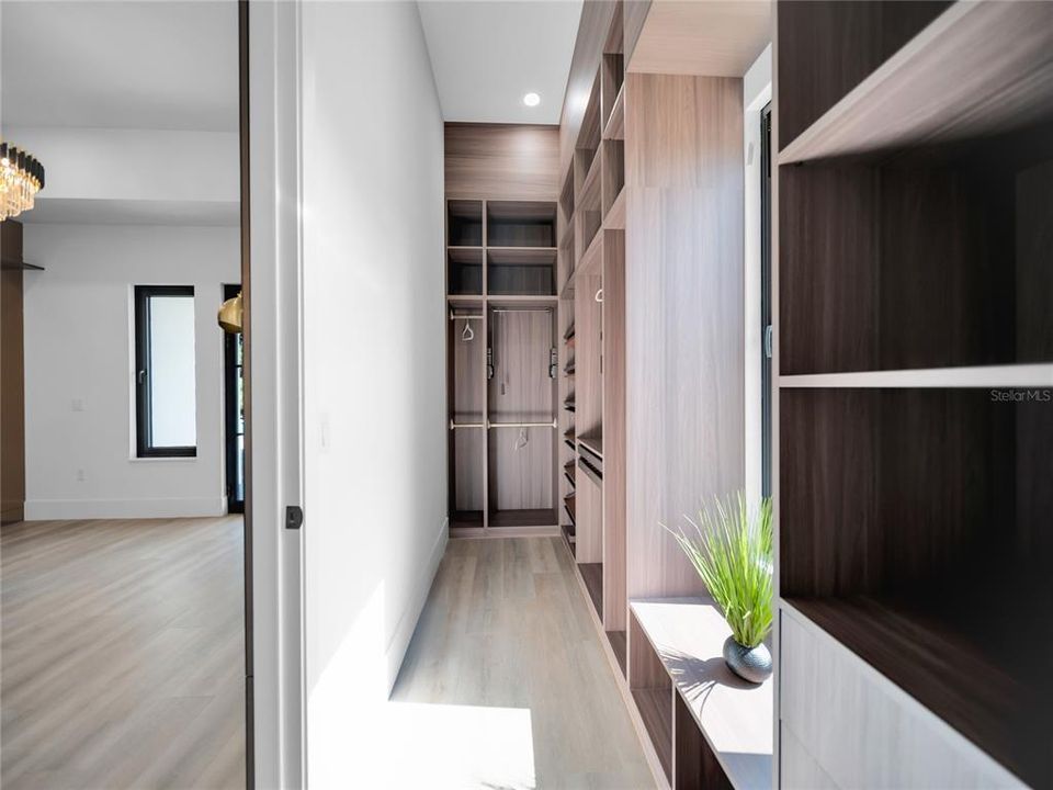 На продажу: $1,199,000 (4 спален, 3 ванн, 2642.4 Квадратных фут)