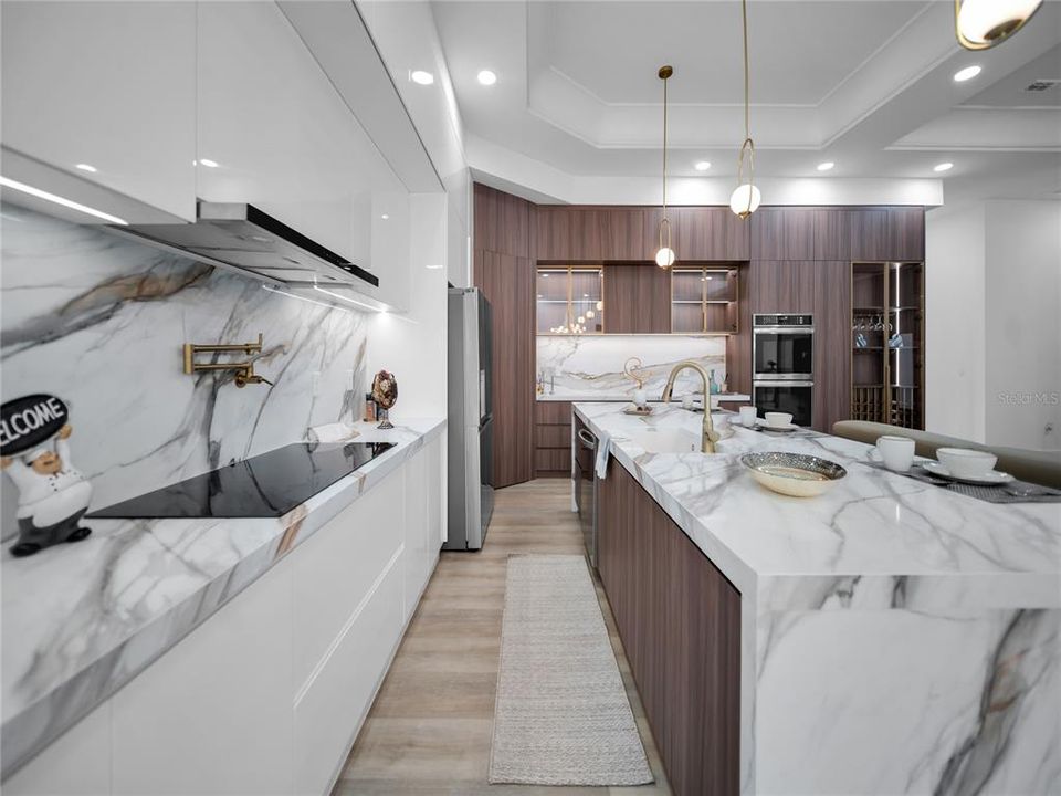 На продажу: $1,199,000 (4 спален, 3 ванн, 2642.4 Квадратных фут)