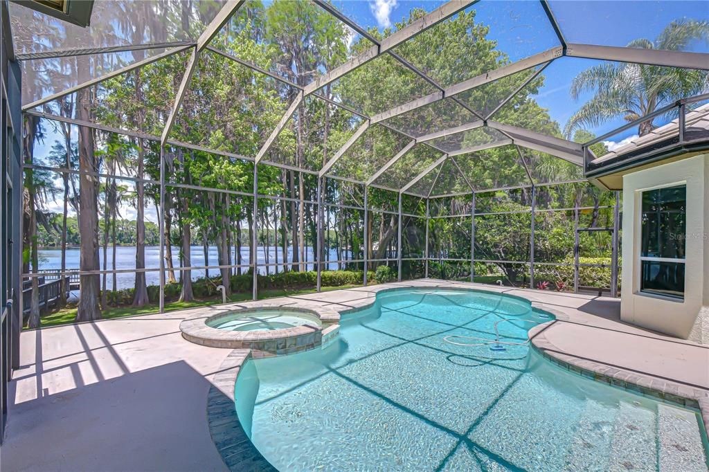 For Sale: $1,475,000 (6 beds, 5 baths, 4410 Square Feet)