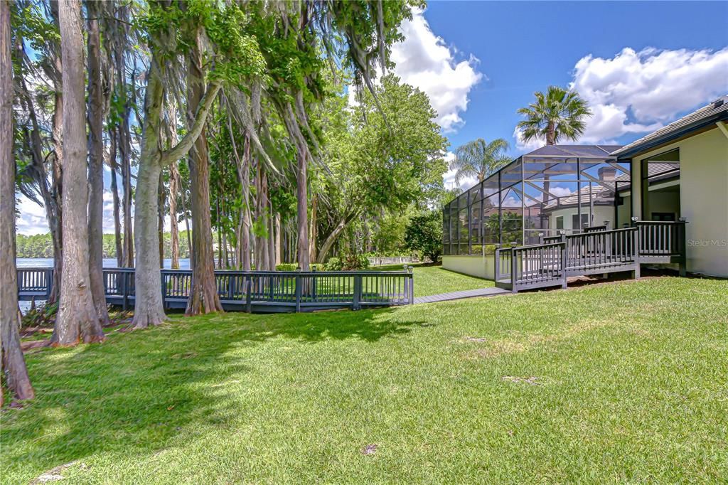 For Sale: $1,475,000 (6 beds, 5 baths, 4410 Square Feet)