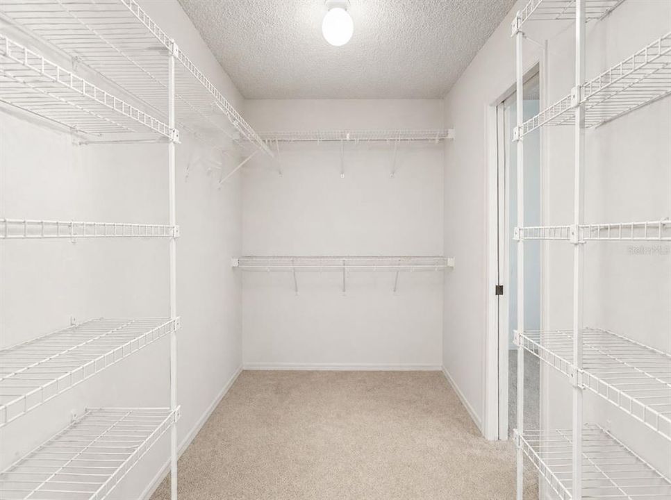 En Venta: $290,000 (3 camas, 2 baños, 1709 Pies cuadrados)