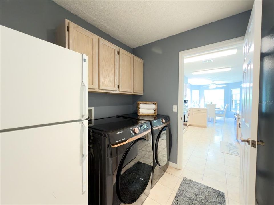 En Venta: $290,000 (3 camas, 2 baños, 1709 Pies cuadrados)