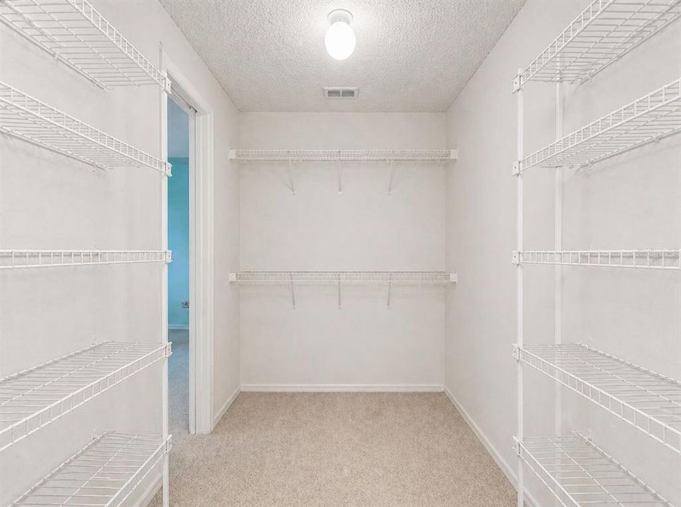 En Venta: $290,000 (3 camas, 2 baños, 1709 Pies cuadrados)