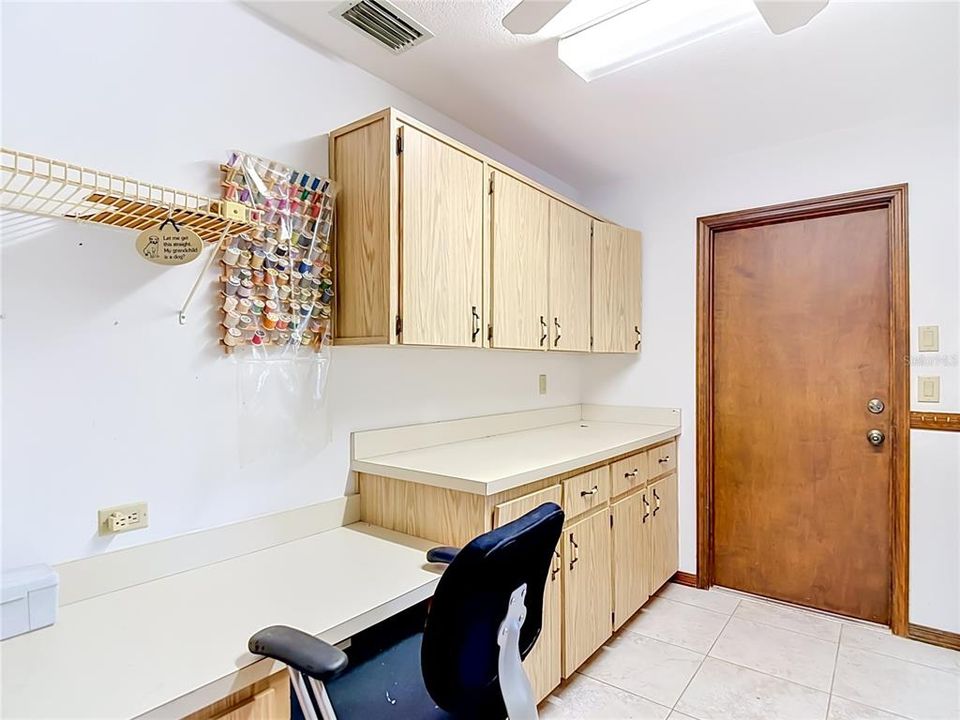 Activo con contrato: $328,500 (3 camas, 3 baños, 2030 Pies cuadrados)