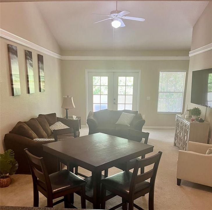 For Rent: $2,250 (3 beds, 3 baths, 1441 Square Feet)