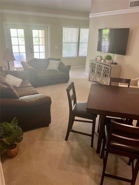 For Rent: $2,250 (3 beds, 3 baths, 1441 Square Feet)