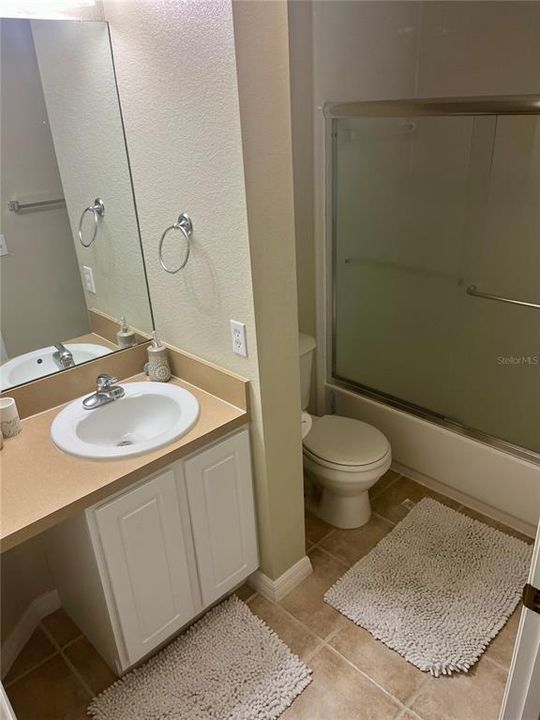 For Rent: $2,250 (3 beds, 3 baths, 1441 Square Feet)