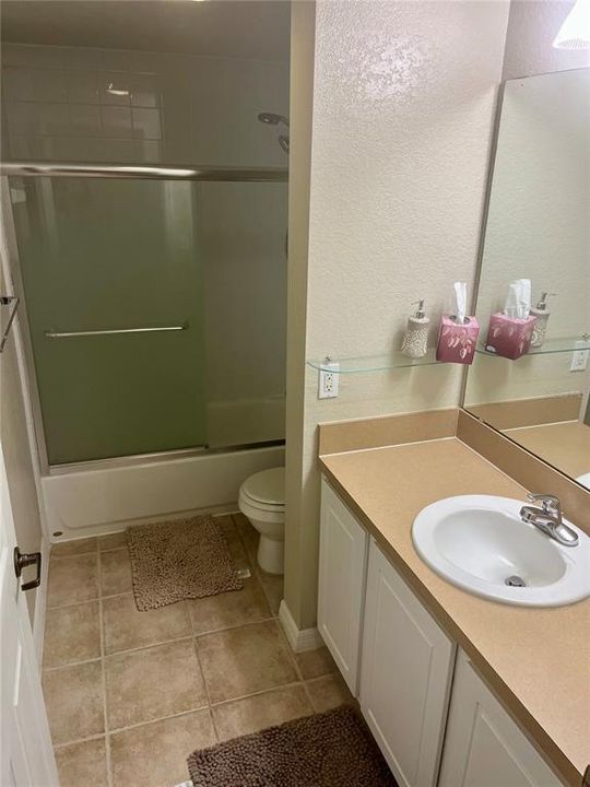 For Rent: $2,250 (3 beds, 3 baths, 1441 Square Feet)