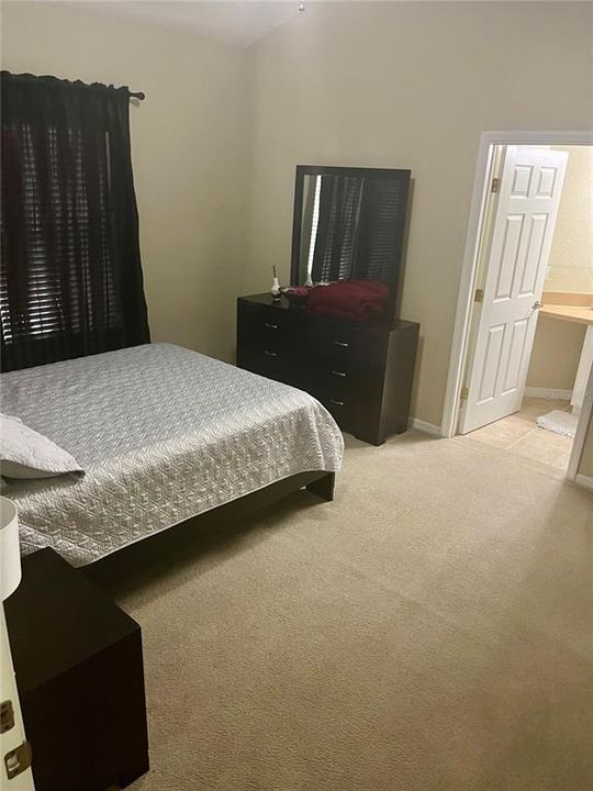 For Rent: $2,250 (3 beds, 3 baths, 1441 Square Feet)