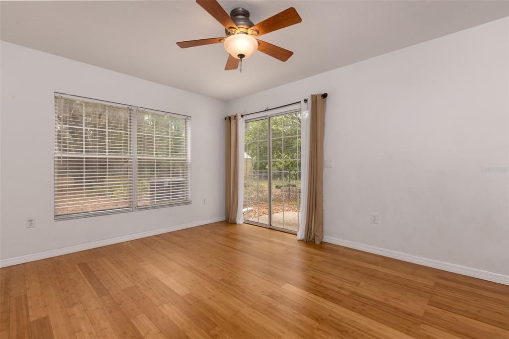 En Venta: $449,444 (3 camas, 3 baños, 2629 Pies cuadrados)
