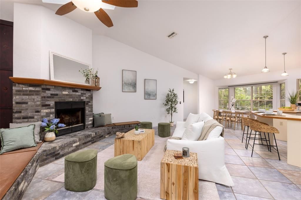 En Venta: $449,444 (3 camas, 3 baños, 2629 Pies cuadrados)