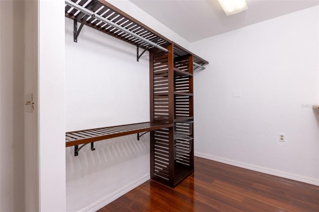 En Venta: $449,444 (3 camas, 3 baños, 2629 Pies cuadrados)