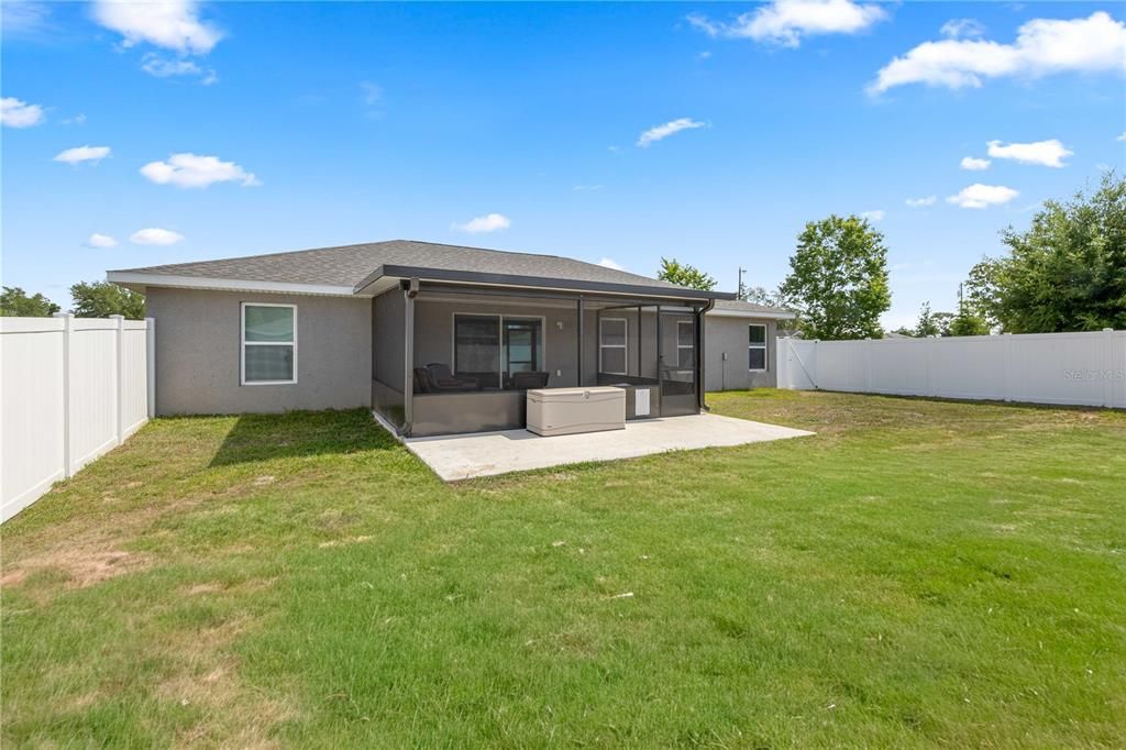 Active With Contract: $279,900 (3 beds, 2 baths, 1681 Square Feet)
