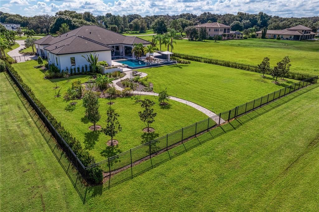For Sale: $4,250,000 (5 beds, 4 baths, 5409 Square Feet)