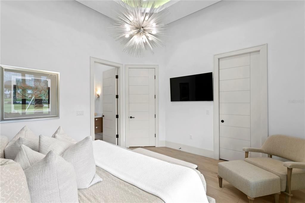 For Sale: $4,250,000 (5 beds, 4 baths, 5409 Square Feet)