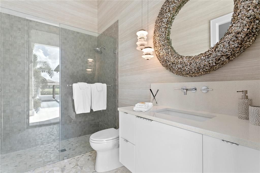 For Sale: $4,250,000 (5 beds, 4 baths, 5409 Square Feet)