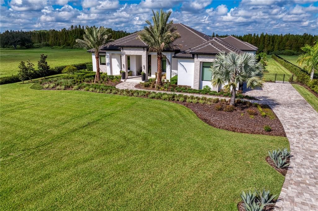 For Sale: $4,250,000 (5 beds, 4 baths, 5409 Square Feet)
