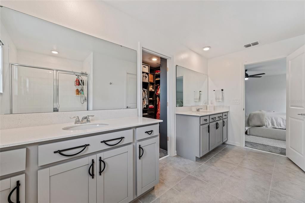 Active With Contract: $492,500 (4 beds, 2 baths, 3165 Square Feet)