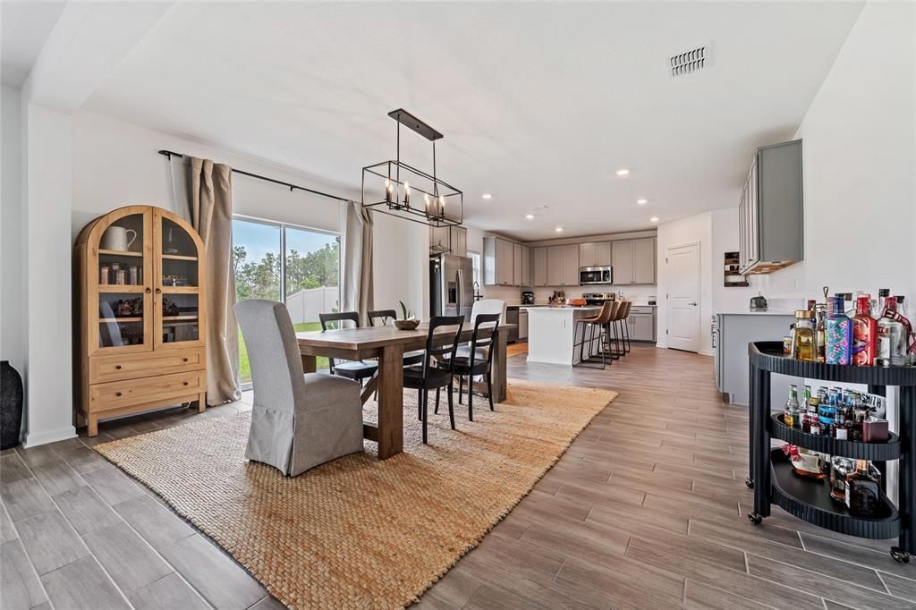 Active With Contract: $492,500 (4 beds, 2 baths, 3165 Square Feet)