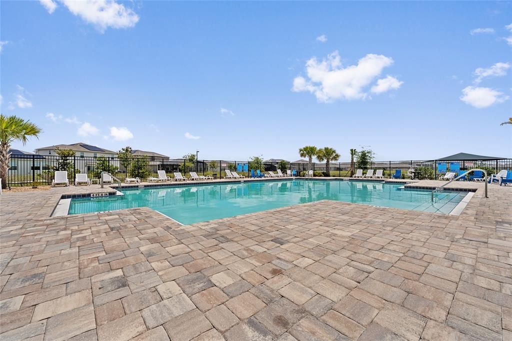 Active With Contract: $492,500 (4 beds, 2 baths, 3165 Square Feet)