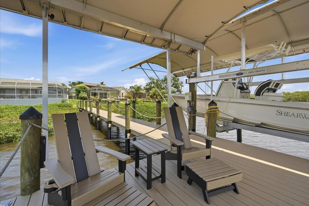 For Sale: $1,150,000 (4 beds, 2 baths, 2010 Square Feet)