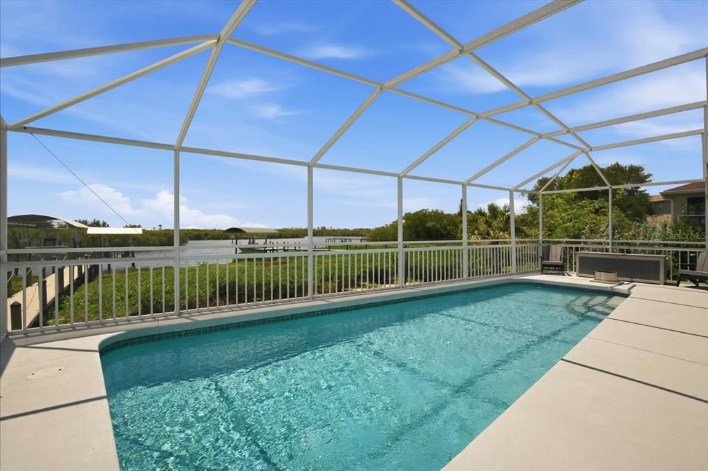 For Sale: $1,150,000 (4 beds, 2 baths, 2010 Square Feet)