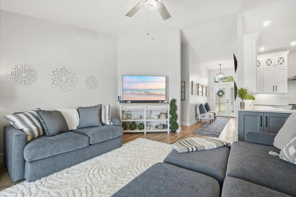 For Sale: $1,150,000 (4 beds, 2 baths, 2010 Square Feet)