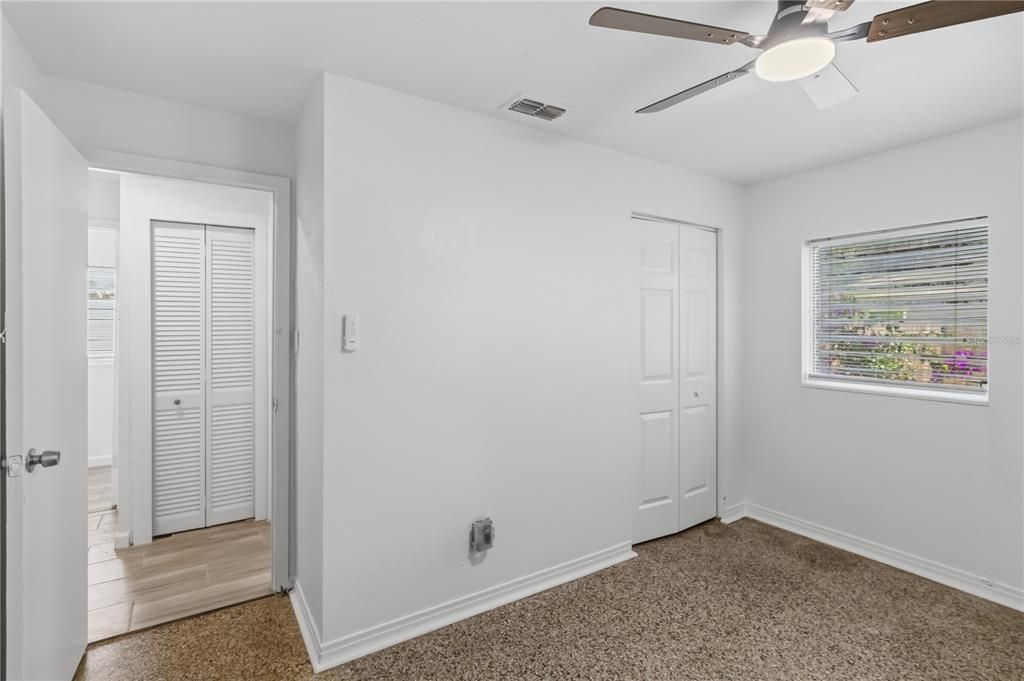 Activo con contrato: $225,000 (2 camas, 1 baños, 816 Pies cuadrados)