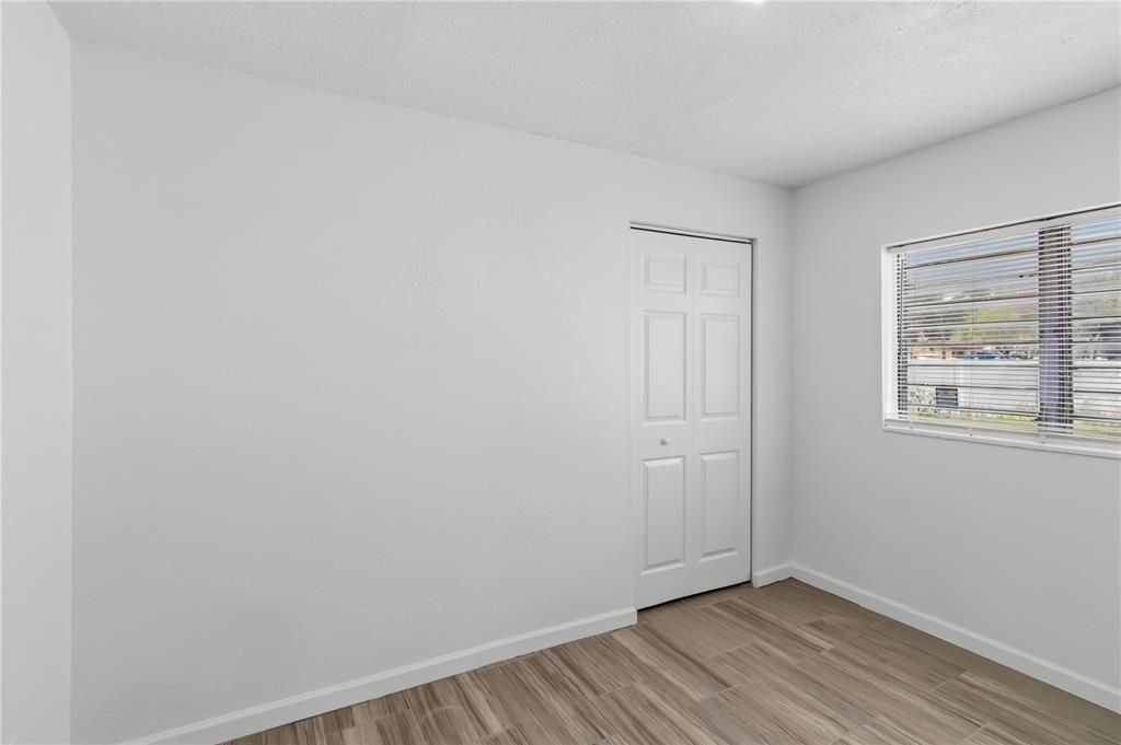 Activo con contrato: $225,000 (2 camas, 1 baños, 816 Pies cuadrados)