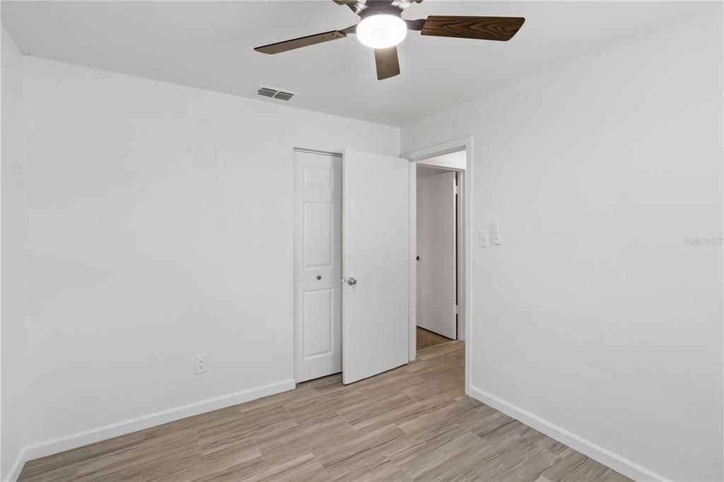 Activo con contrato: $225,000 (2 camas, 1 baños, 816 Pies cuadrados)