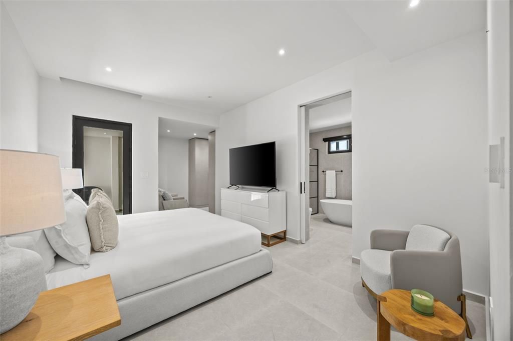 For Sale: $3,700,000 (4 beds, 5 baths, 3827 Square Feet)